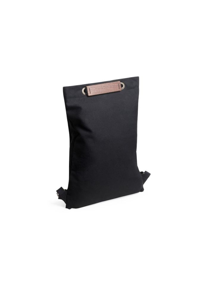 BeWooden unisex praktický batoh s dřevěným detailem Nox Minibackpack černý